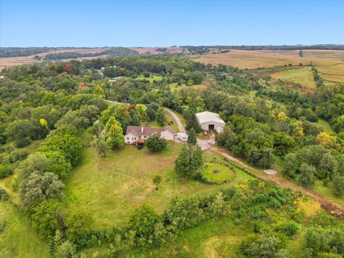 21001 Hawk Lane, Council Bluffs, IA