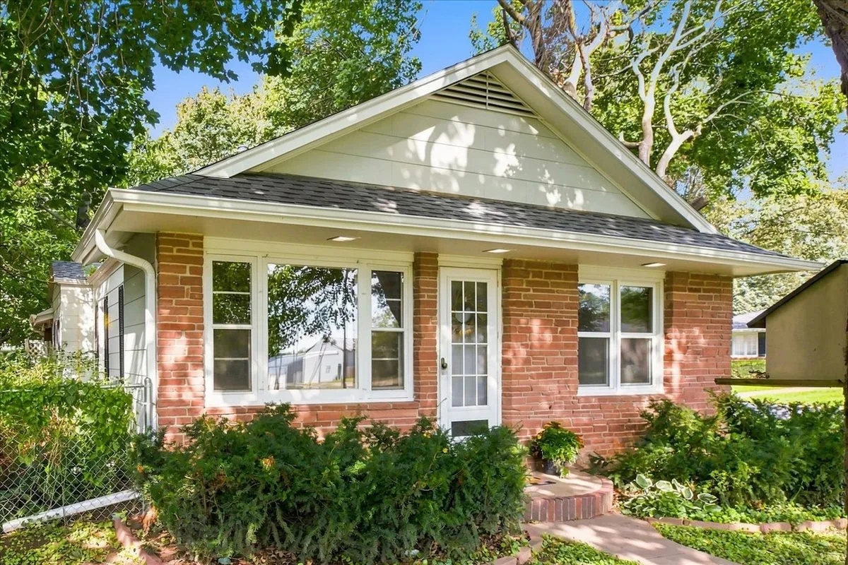 709 Wilson Ave, Malvern, IA